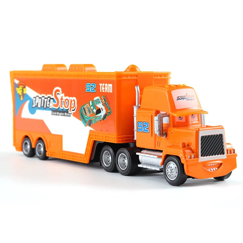 Camion Disney Pixar Cars – Modèle 1:55 (Lightning McQueen, Mack, Jackson Storm)