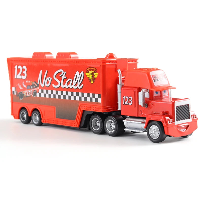 Camion Disney Pixar Cars – Modèle 1:55 (Lightning McQueen, Mack, Jackson Storm)