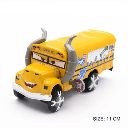 Voitures Disney Pixar Cars 2 & 3 – Modèles Diecast 1:55 Lightning McQueen, Mack, Mater et Plus
